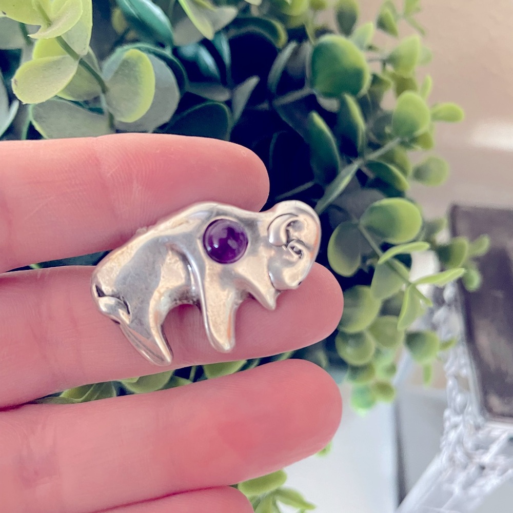 ROBERT SHIELDS SIGNED STERLING SILVER 925 Amethyst BUFFALO PIN SEDONA AZ BROOCH
